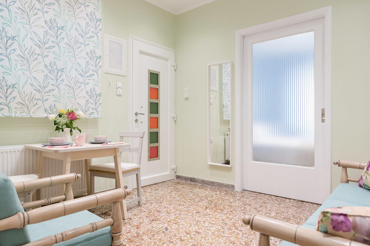 Grandma'S Chic & Bright Athenian Home With A Patio 外观 照片